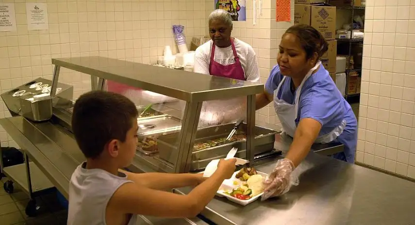 Lunch Lady Canada Franchise Opportunity image 2