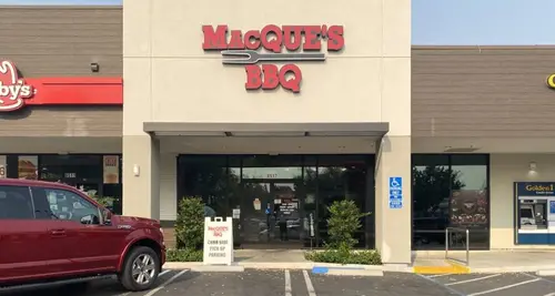 MacQUE’S BBQ Cost & Fees Franchise Opportunity image 2