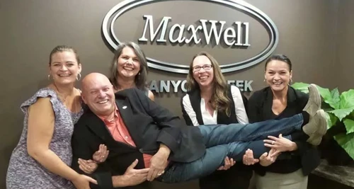 MaxWell Realty Franchise Cost, Fees, Opportunities