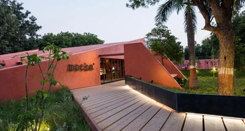 Mocha Cafe & Bar Franchise Cost, Fees, Opportunities