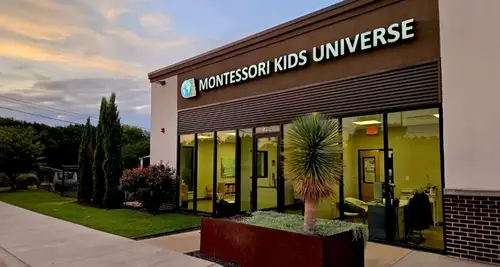 Montessori Kids Universe