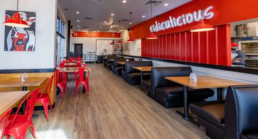 MOOYAH Burgers, Fries & Shakes Franchise Opportunity image 2