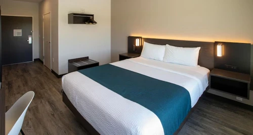 Motel 6 Franchise Cost, Fees & Opportunities