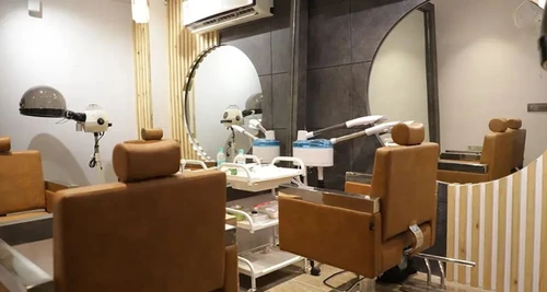 NS4 Salon Franchise Cost, Fees, Opportunity