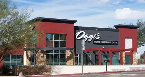 Oggi’s Sports Brewhouse Pizza