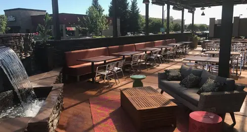 Pete’s Restaurant & Brewhouse