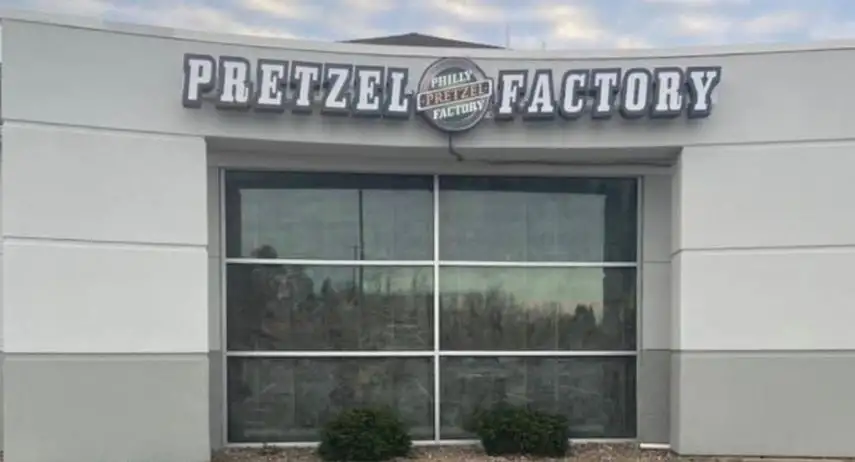 Philly Pretzel Factory Franchise Opportunity image 2