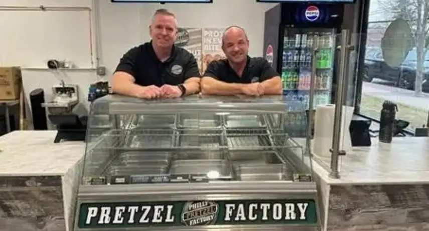 Philly Pretzel Factory Franchise Opportunity image 4