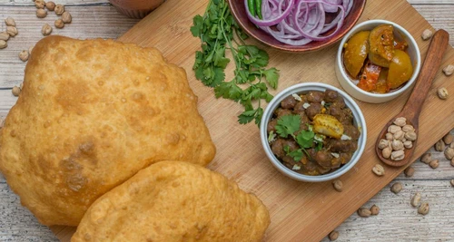 Pind Bhatura Franchise Cost, Fees, Opportunity
