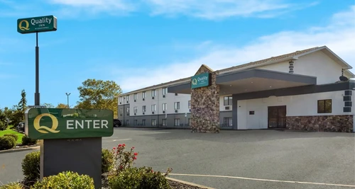Quality® (Choice Hotels Canada) Franchise For Sale