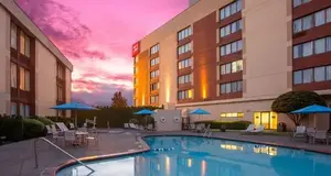 Red Lion Hotels Franchise Cost & Fees Opportunities