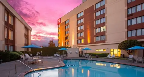 Red Lion Hotels Franchise Cost & Fees Opportunities