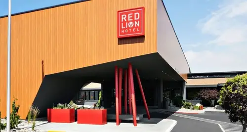 Red Lion Hotels Franchise Cost & Fees Opportunities