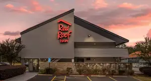 Red Roof Inn Franchise Cost & Fees Opportunities