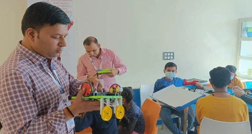 RoboSmart Labs Franchise Cost, Fees, Opportunity