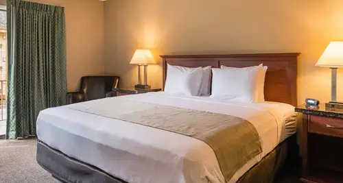 Rodeway Inn Franchise Cost & Fees Opportunity