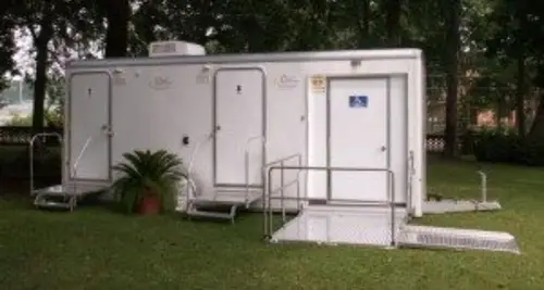 Royal Restrooms Franchise Cost & Fees Opportunities image 2