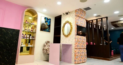 Selfie Unisex Salon Franchise Cost, Fees, Opportunity
