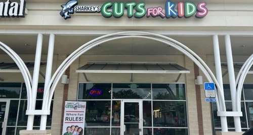 Sharkey’s Cuts for Kids Franchise Opportunities
