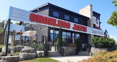 Shoeless Joe's Franchise Cost, Fees, Opportunities