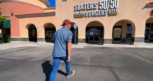 Slater’s 50/50 Franchise Cost, Fees & Opportunity image 3