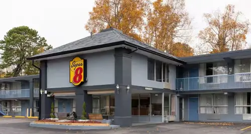 Super 8 by Wyndham Franchise Opportunities image 3