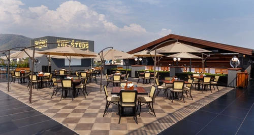The Studs Sports Bar & Grill Franchise For Sale