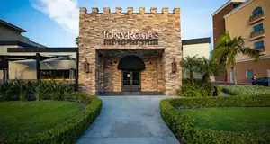 Tony Roma’s Franchise Cost, Fees & Opportunity