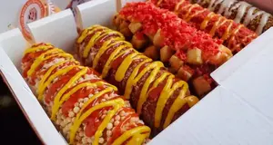 Two Hands Corn Dog Franchise Cost, Fees, Opportunity