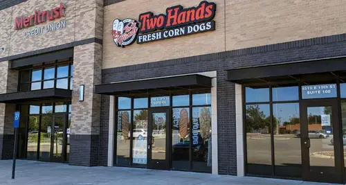 Two Hands Corn Dog Franchise Cost, Fees, Opportunity image 3