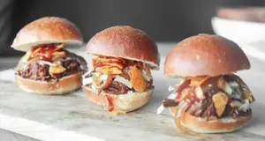 Umai Savory Hot Dogs Franchise Cost, Fees, Opportunity