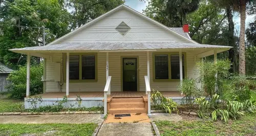 United Country Real Estate