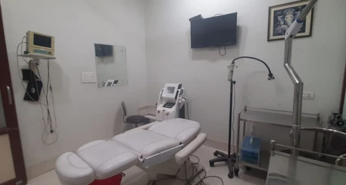 VHCA Hair Clinic Franchise Cost, Fees, Opportunity