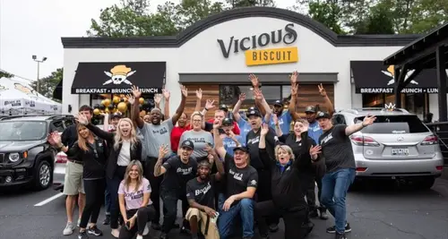 Vicious Biscuit Franchise Cost, Fees, Opportunity 2026