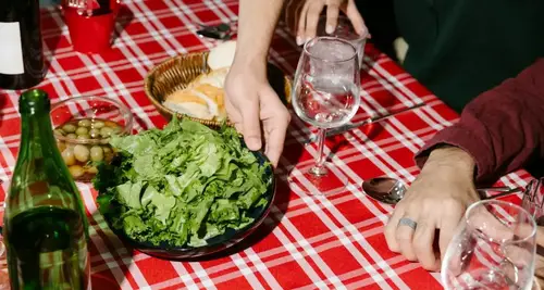 Vinny's Pizza & Wings Franchise Cost, Fees, Opportunity