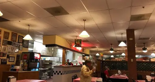 Vinny's Pizza & Wings Franchise Cost, Fees, Opportunity image 2