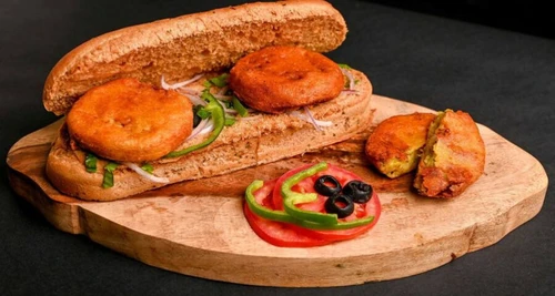 What a Sandwich Franchise Cost, Fees, Opportunity
