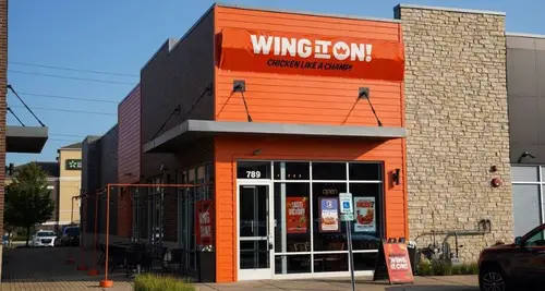 Wing It On! Franchise Cost, Fees, ROI & Opportunity