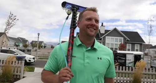 Worried Bird Window Washing & Screens Franchise Opportunity image 2