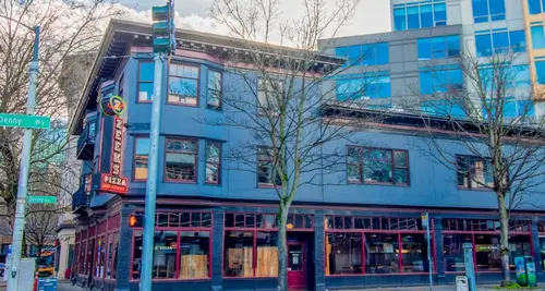 Zeeks Pizza Franchise Cost, Fees & Opportunities image 4